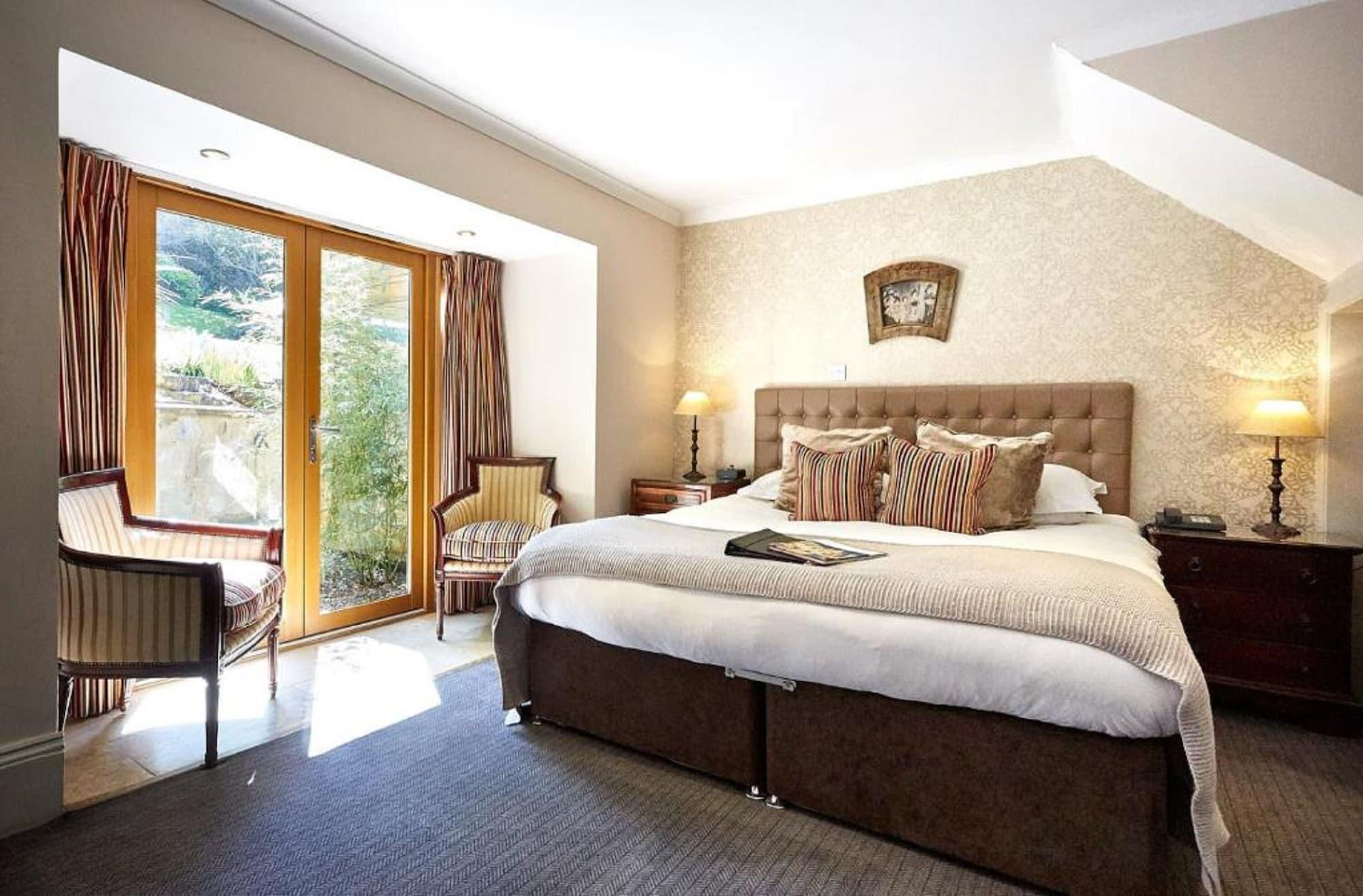 Dorian House Boutique B&B - Free Parking! Bath Zewnętrze zdjęcie A bedroom at The Old Vicarage Hotel