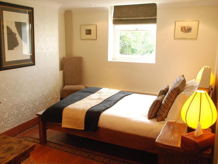 Dorian House Boutique B&B - Free Parking! Bath Zewnętrze zdjęcie A bedroom at the hotel